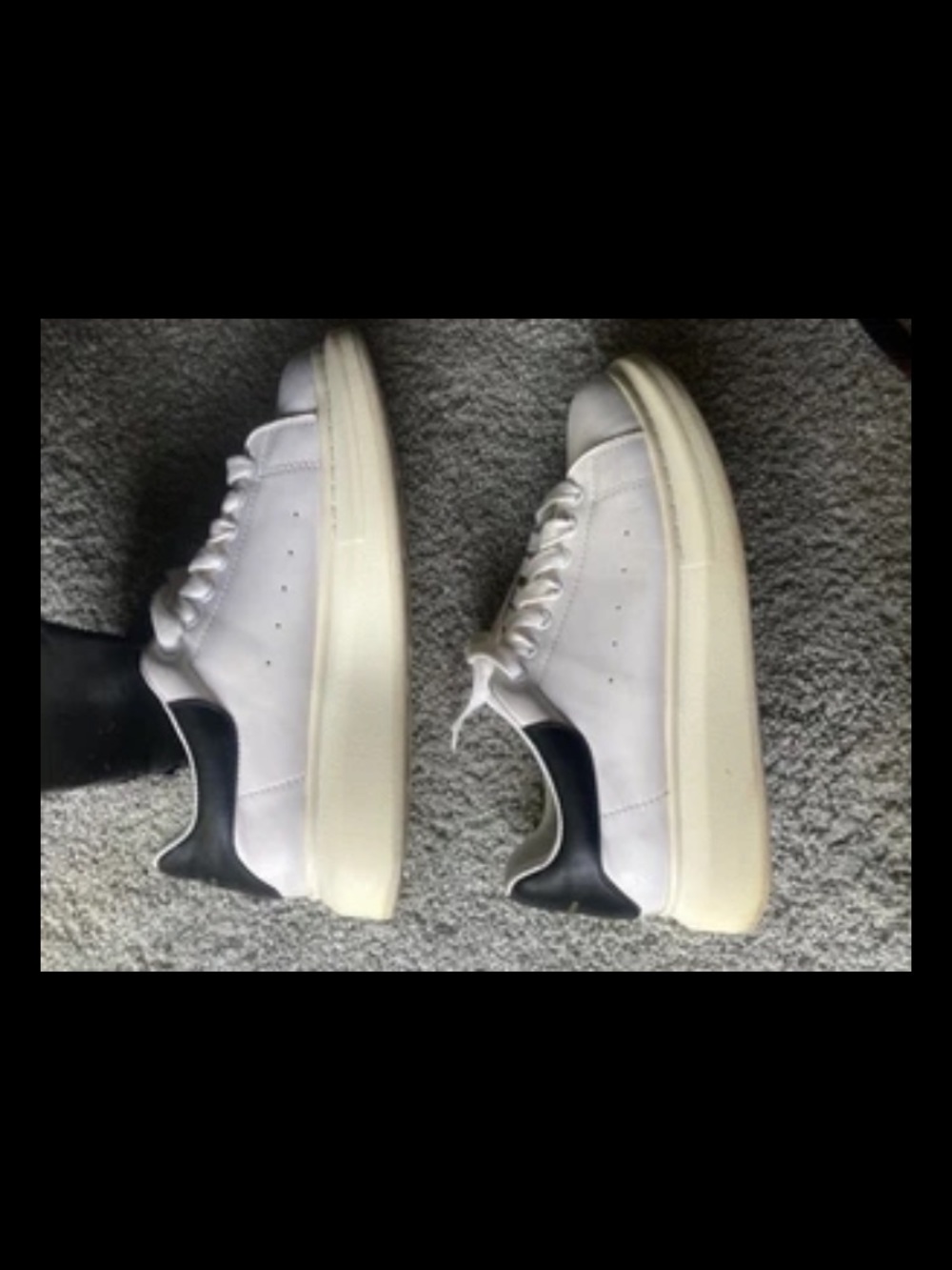 Alexander Mcqueen Oversized sneakers 👟 Tennis shoes white black leather 41 10.5